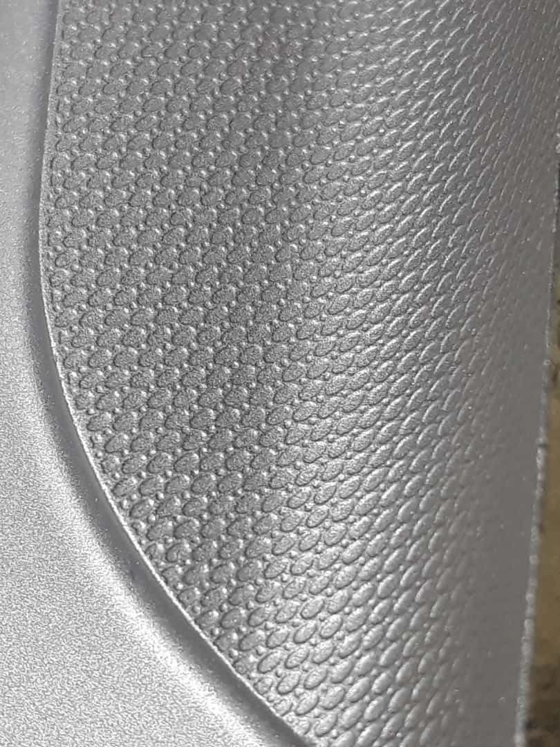 Textura de couro aplicada em superfície curva